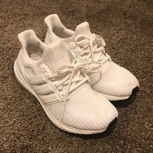 Triple White Adidas Ultraboost 4.0